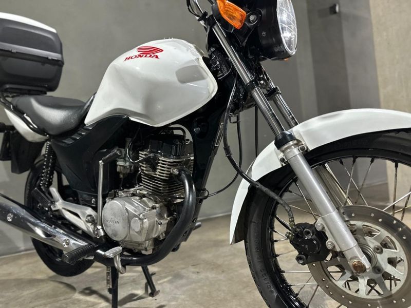 Honda Motos CG 125 CARGO 2013/2013 CARRO AUTOMARCAS CAXIAS DO SUL / Carros no Vale