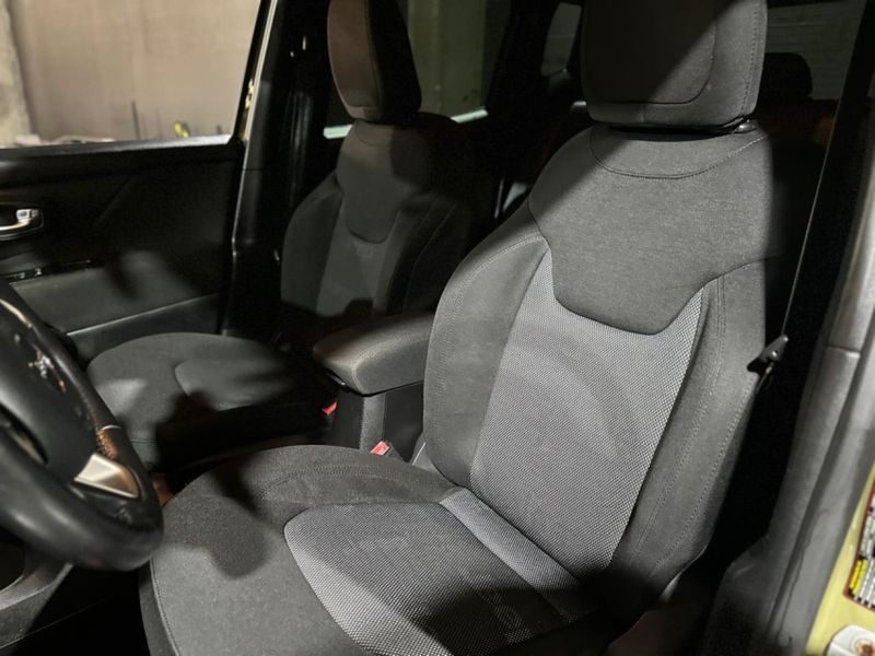 JEEP RENEGADE 2.0 16V TURBO DIESEL LONGITUDE 4P 4X4 AUTOMÁTICO 2015/2016 CARRO AUTOMARCAS CAXIAS DO SUL / Carros no Vale JEEP RENEGADE 2.0 16V TURBO DIESEL LONGITUDE 4P 4X4 AUTOMÁTICO 2015/2016 CARRO AUTOMARCAS CAXIAS DO SUL / Carros no Vale