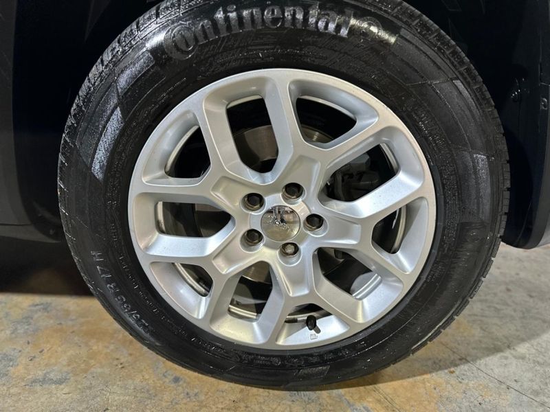 JEEP RENEGADE 2.0 16V TURBO DIESEL LONGITUDE 4P 4X4 AUTOMÁTICO 2015/2016 CARRO AUTOMARCAS CAXIAS DO SUL / Carros no Vale JEEP RENEGADE 2.0 16V TURBO DIESEL LONGITUDE 4P 4X4 AUTOMÁTICO 2015/2016 CARRO AUTOMARCAS CAXIAS DO SUL / Carros no Vale