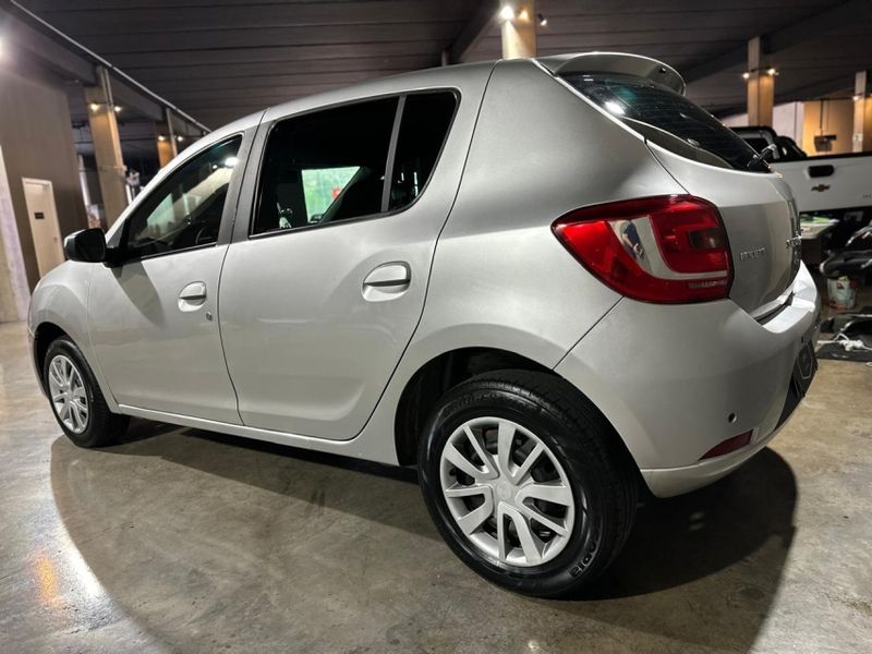 Renault SANDERO 1.6 EXPRESSION 8V FLEX 4P MANUAL 2015/2015 CARRO AUTOMARCAS CAXIAS DO SUL / Carros no Vale