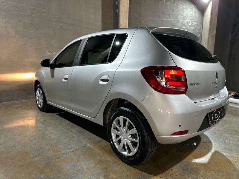 Renault SANDERO 1.6 EXPRESSION 8V FLEX 4P MANUAL 2015/2015 CARRO AUTOMARCAS CAXIAS DO SUL / Carros no Vale