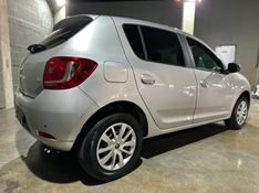 Renault SANDERO 1.6 EXPRESSION 8V FLEX 4P MANUAL 2015/2015 CARRO AUTOMARCAS CAXIAS DO SUL / Carros no Vale