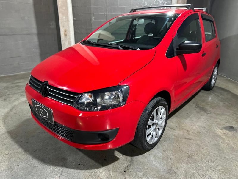 Volkswagen FOX 1.6 MI 8V FLEX 4P MANUAL 2011/2012 CARRO AUTOMARCAS CAXIAS DO SUL / Carros no Vale Volkswagen FOX 1.6 MI 8V FLEX 4P MANUAL 2011/2012 CARRO AUTOMARCAS CAXIAS DO SUL / Carros no Vale
