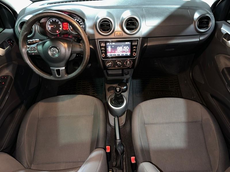 Volkswagen GOL 1.0 MI 8V FLEX 4P MANUAL G.VI 2013/2014 CARRO AUTOMARCAS CAXIAS DO SUL / Carros no Vale