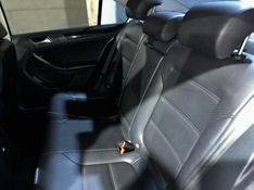 Volkswagen JETTA 2.0 COMFORTLINE FLEX 4P TIPTRONIC 2015/2015 CARRO AUTOMARCAS CAXIAS DO SUL / Carros no Vale