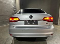 Volkswagen JETTA 2.0 COMFORTLINE FLEX 4P TIPTRONIC 2015/2015 CARRO AUTOMARCAS CAXIAS DO SUL / Carros no Vale