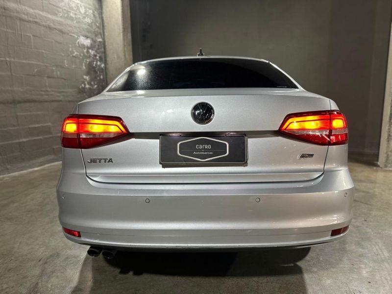 Volkswagen JETTA 2.0 COMFORTLINE FLEX 4P TIPTRONIC 2015/2015 CARRO AUTOMARCAS CAXIAS DO SUL / Carros no Vale Volkswagen JETTA 2.0 COMFORTLINE FLEX 4P TIPTRONIC 2015/2015 CARRO AUTOMARCAS CAXIAS DO SUL / Carros no Vale