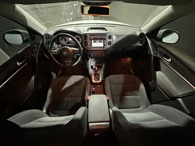 Volkswagen TIGUAN 2.0 TSI 16V TURBO GASOLINA 4P TIPTRONIC 2013/2014 CARRO AUTOMARCAS CAXIAS DO SUL / Carros no Vale Volkswagen TIGUAN 2.0 TSI 16V TURBO GASOLINA 4P TIPTRONIC 2013/2014 CARRO AUTOMARCAS CAXIAS DO SUL / Carros no Vale