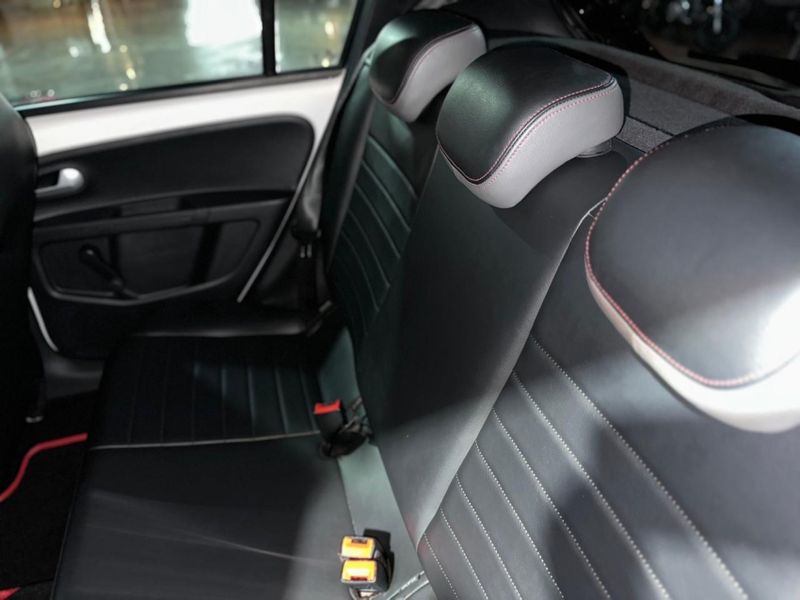 Volkswagen UP 1.0 TSI PEPPER 12V FLEX 4P MANUAL 2019/2019 CARRO AUTOMARCAS CAXIAS DO SUL / Carros no Vale