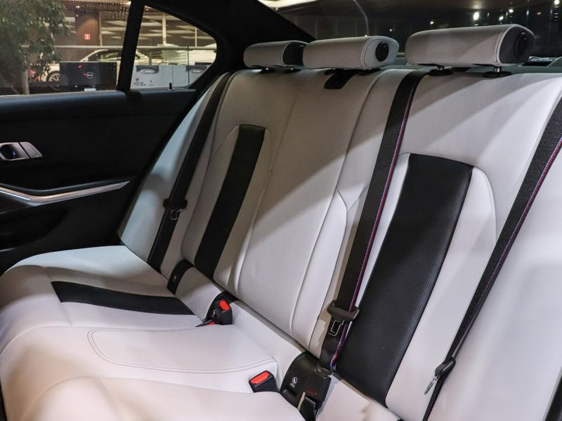 BMW M3 3.0 I6 TWINTURBO GASOLINA COMPETITION M STEPTRONIC 2022/2023 VIA BELLA VEÍCULOS ESPECIAIS CAXIAS DO SUL / Carros no Vale