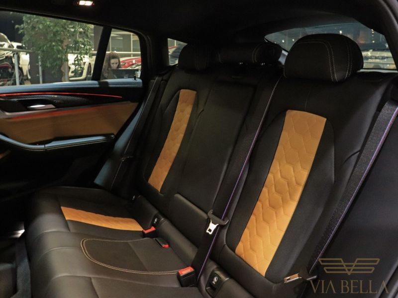 BMW X4 3.0 TWINPOWER GASOLINA M COMPETITION STEPTRONIC 2020/2020 VIA BELLA VEÍCULOS ESPECIAIS CAXIAS DO SUL / Carros no Vale