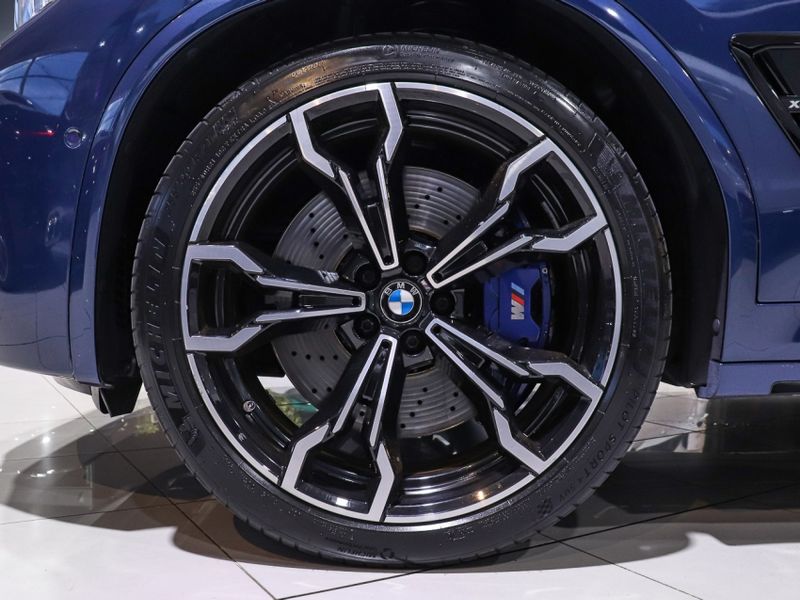 BMW X4 3.0 TWINPOWER GASOLINA M COMPETITION STEPTRONIC 2020/2020 VIA BELLA VEÍCULOS ESPECIAIS CAXIAS DO SUL / Carros no Vale