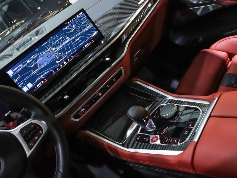 BMW X6 4.4 V8 BITURBO GASOLINA M COMPETITION AUTOMÁTICO 2023/2024 VIA BELLA VEÍCULOS ESPECIAIS CAXIAS DO SUL / Carros no Vale