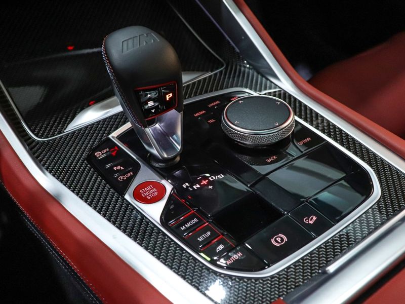 BMW X6 4.4 V8 BITURBO GASOLINA M COMPETITION AUTOMÁTICO 2023/2024 VIA BELLA VEÍCULOS ESPECIAIS CAXIAS DO SUL / Carros no Vale