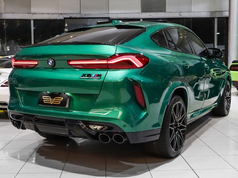 BMW X6 4.4 V8 BITURBO GASOLINA M COMPETITION AUTOMÁTICO 2023/2024 VIA BELLA VEÍCULOS ESPECIAIS CAXIAS DO SUL / Carros no Vale