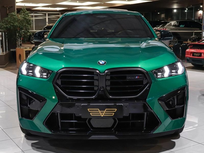 BMW X6 4.4 V8 BITURBO GASOLINA M COMPETITION AUTOMÁTICO 2023/2024 VIA BELLA VEÍCULOS ESPECIAIS CAXIAS DO SUL / Carros no Vale