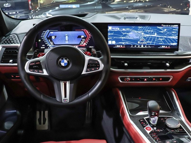 BMW X6 4.4 V8 BITURBO GASOLINA M COMPETITION AUTOMÁTICO 2023/2024 VIA BELLA VEÍCULOS ESPECIAIS CAXIAS DO SUL / Carros no Vale