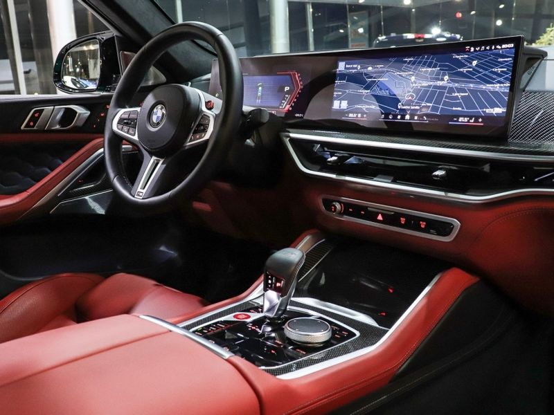 BMW X6 4.4 V8 BITURBO GASOLINA M COMPETITION AUTOMÁTICO 2023/2024 VIA BELLA VEÍCULOS ESPECIAIS CAXIAS DO SUL / Carros no Vale