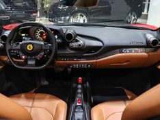 Ferrari F8 SPIDER 3.9 V8 TURBO GASOLINA F1-DCT 2020/2021 VIA BELLA VEÍCULOS ESPECIAIS CAXIAS DO SUL / Carros no Vale