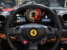 Ferrari F8 SPIDER 3.9 V8 TURBO GASOLINA F1-DCT 2020/2021 VIA BELLA VEÍCULOS ESPECIAIS CAXIAS DO SUL / Carros no Vale