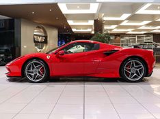 Ferrari F8 SPIDER 3.9 V8 TURBO GASOLINA F1-DCT 2020/2021 VIA BELLA VEÍCULOS ESPECIAIS CAXIAS DO SUL / Carros no Vale