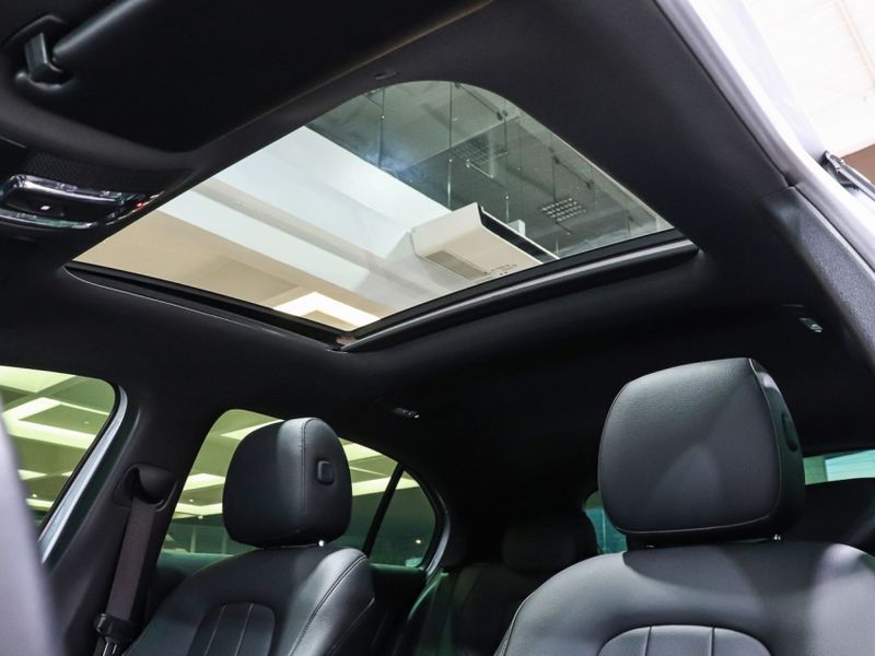 Mercedes-Benz A 250 2.0 CGI GASOLINA VISION 7G-DCT 2019/2020 VIA BELLA VEÍCULOS ESPECIAIS CAXIAS DO SUL / Carros no Vale