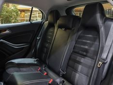 Mercedes-Benz GLA 200 1.6 CGI FLEX ADVANCE 7G-DCT 2017/2018 VIA BELLA VEÍCULOS ESPECIAIS CAXIAS DO SUL / Carros no Vale