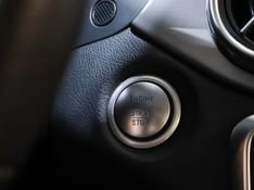Mercedes-Benz GLA 200 1.6 CGI FLEX ADVANCE 7G-DCT 2017/2018 VIA BELLA VEÍCULOS ESPECIAIS CAXIAS DO SUL / Carros no Vale