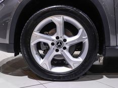 Mercedes-Benz GLA 200 1.6 CGI FLEX ADVANCE 7G-DCT 2017/2018 VIA BELLA VEÍCULOS ESPECIAIS CAXIAS DO SUL / Carros no Vale