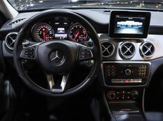 Mercedes-Benz GLA 200 1.6 CGI FLEX ADVANCE 7G-DCT 2017/2018 VIA BELLA VEÍCULOS ESPECIAIS CAXIAS DO SUL / Carros no Vale