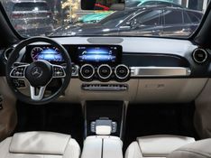 Mercedes-Benz GLB 200 1.3 CGI GASOLINA PROGRESSIVE 7G-DCT 2021/2021 VIA BELLA VEÍCULOS ESPECIAIS CAXIAS DO SUL / Carros no Vale