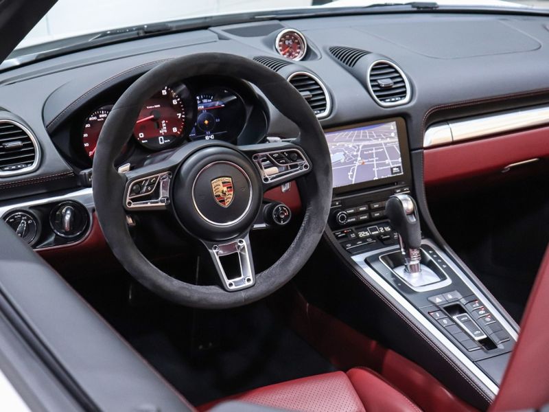 Porsche 718 2.5 16V H4 GASOLINA BOXSTER S PDK 2017/2018 VIA BELLA VEÍCULOS ESPECIAIS CAXIAS DO SUL / Carros no Vale Porsche 718 2.5 16V H4 GASOLINA BOXSTER S PDK 2017/2018 VIA BELLA VEÍCULOS ESPECIAIS CAXIAS DO SUL / Carros no Vale