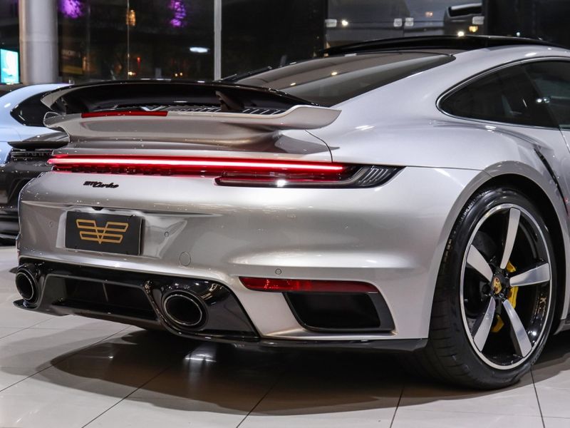 Porsche 911 3.8 24V H6 GASOLINA TURBO PDK 2021/2021 VIA BELLA VEÍCULOS ESPECIAIS CAXIAS DO SUL / Carros no Vale
