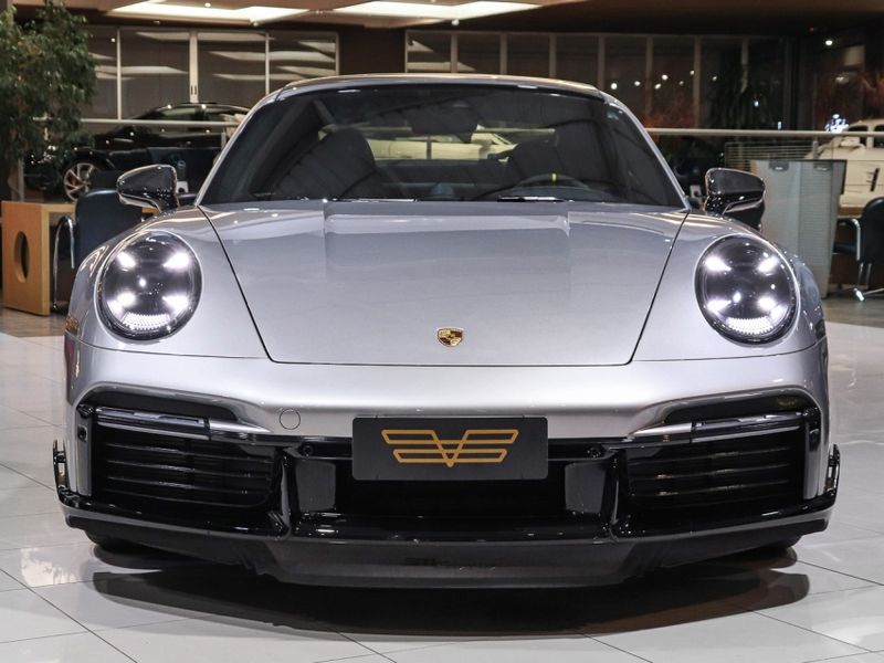 Porsche 911 3.8 24V H6 GASOLINA TURBO PDK 2021/2021 VIA BELLA VEÍCULOS ESPECIAIS CAXIAS DO SUL / Carros no Vale