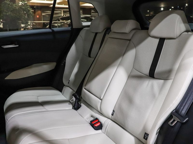 Toyota COROLLA CROSS 1.8 VVT-I HYBRID FLEX XRX CVT 2024/2025 VIA BELLA VEÍCULOS ESPECIAIS CAXIAS DO SUL / Carros no Vale