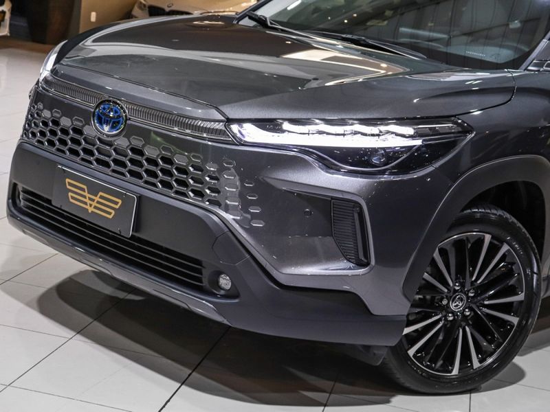 Toyota COROLLA CROSS 1.8 VVT-I HYBRID FLEX XRX CVT 2024/2025 VIA BELLA VEÍCULOS ESPECIAIS CAXIAS DO SUL / Carros no Vale