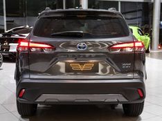 Toyota COROLLA CROSS 1.8 VVT-I HYBRID FLEX XRX CVT 2024/2025 VIA BELLA VEÍCULOS ESPECIAIS CAXIAS DO SUL / Carros no Vale