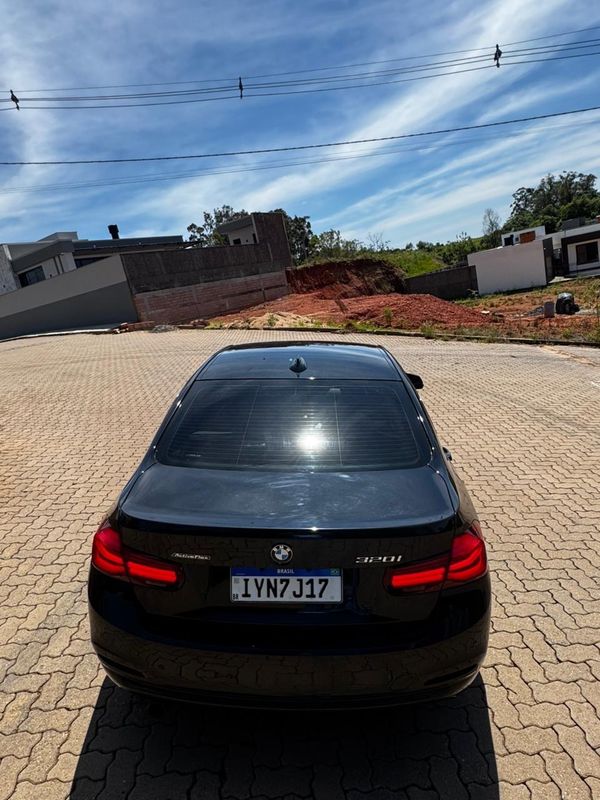 Bmw 320ia 2.0 Tb M Sport Activeflex 16v 2018/2018 COVEL VEICULOS ENCANTADO / Carros no Vale