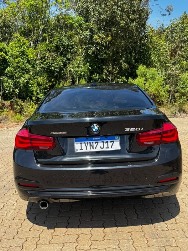 Bmw 320ia 2.0 Tb M Sport Activeflex 16v 2018/2018 COVEL VEICULOS ENCANTADO / Carros no Vale