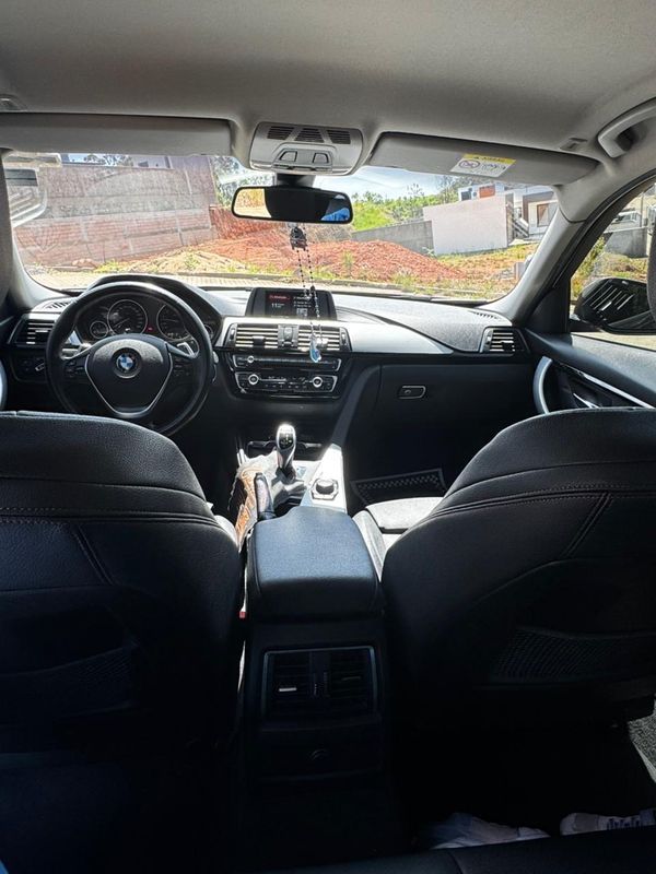 Bmw 320ia 2.0 Tb M Sport Activeflex 16v 2018/2018 COVEL VEICULOS ENCANTADO / Carros no Vale