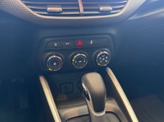 Chevrolet Onix Hatch Ltz 1.0 12v Tb 2022/2023 COVEL VEICULOS ENCANTADO / Carros no Vale