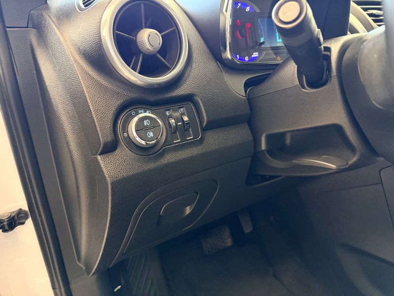Chevrolet Tracker 1.8 Mpfi Ltz 4×2 16v 2015/2015 COVEL VEICULOS ENCANTADO / Carros no Vale