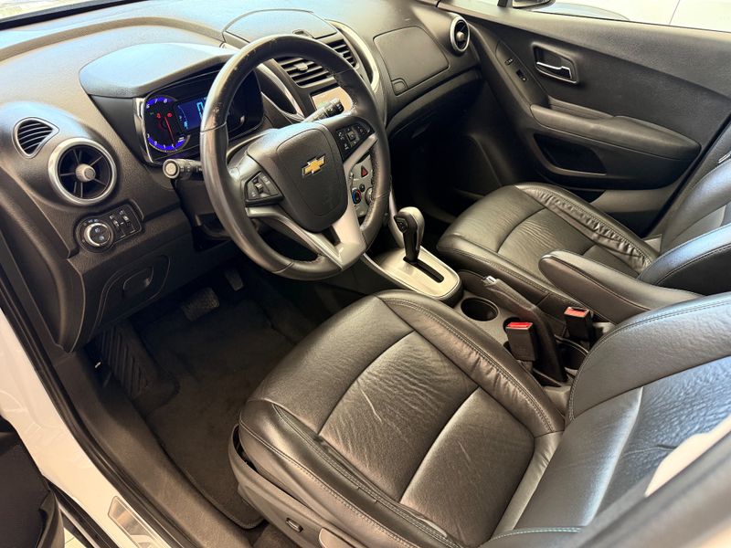 Chevrolet Tracker 1.8 Mpfi Ltz 4×2 16v 2015/2015 COVEL VEICULOS ENCANTADO / Carros no Vale