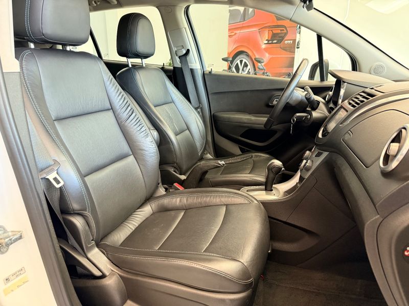 Chevrolet Tracker 1.8 Mpfi Ltz 4×2 16v 2015/2015 COVEL VEICULOS ENCANTADO / Carros no Vale