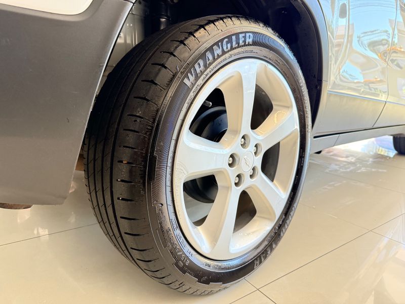 Chevrolet Tracker 1.8 Mpfi Ltz 4×2 16v 2015/2015 COVEL VEICULOS ENCANTADO / Carros no Vale