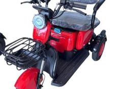 Conduzza Triciclo Sydney 2025/2025 COVEL VEICULOS ENCANTADO / Carros no Vale