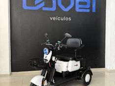 Conduzza Triciclo Sydney 2025/2025 COVEL VEICULOS ENCANTADO / Carros no Vale