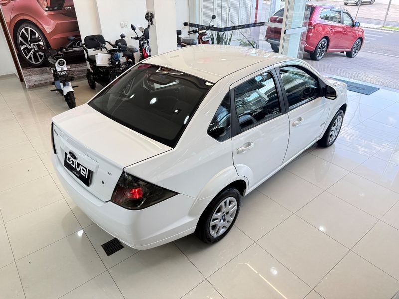 Ford Fiesta Sedan1.6flex 2012/2012 COVEL VEICULOS ENCANTADO / Carros no Vale