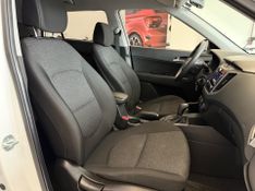 Hyundai Creta Smart 1.6 16v 2019/2020 COVEL VEICULOS ENCANTADO / Carros no Vale