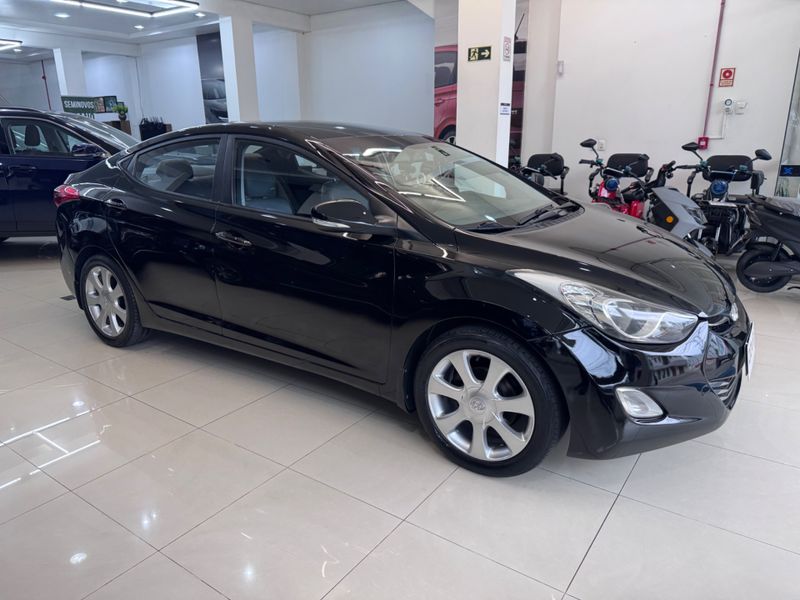 Hyundai Elantra Gls 1.8 16v 2012/2013 COVEL VEICULOS ENCANTADO / Carros no Vale Hyundai Elantra Gls 1.8 16v 2012/2013 COVEL VEICULOS ENCANTADO / Carros no Vale